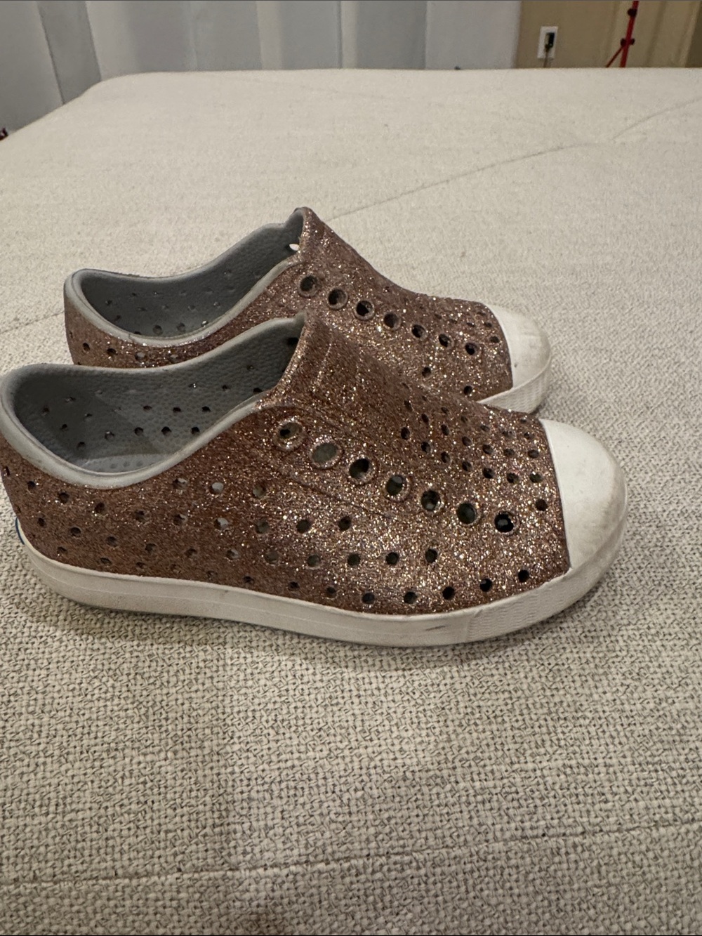Native Glitter Slip-On Sneakers - Rose Bronze